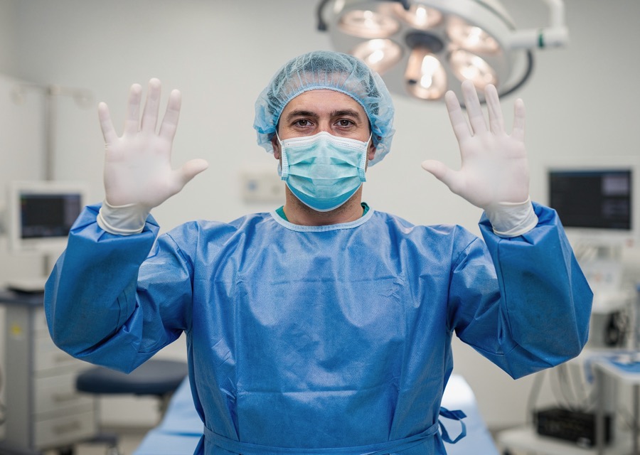 Halat chirurgical steril de unică folosință din nețesut